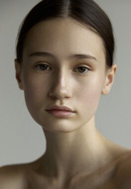 /models/Eva Petrova/8Z8A8252.jpg